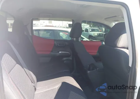 2022 Toyota Tacoma Sr5 V6 z USA, uszkodzony, nr VIN 3TMAZ5CN5NM161124